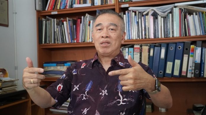 Dosen PCU Kerusakan Grahadi