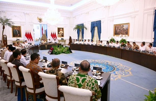 Presiden Prabowo Pimpin Rapat Terbatas