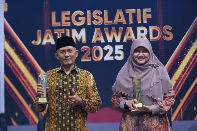 Borong Award, PKS Jatim Kategori Kinerja Terbaik Kaderisasi, Ketua Fraksi Anggota DPRD Terbaik Dorong Perekonomian Jawa Timur