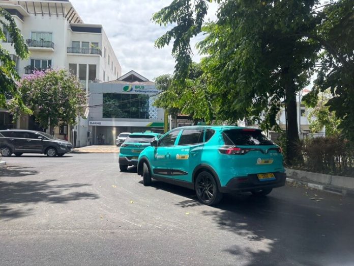 Pemkot Surabaya Taksi Listrik