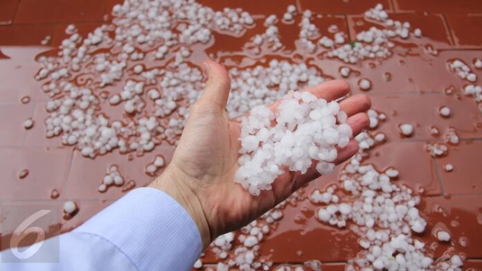 Hujan Es Kotawaringin Timur