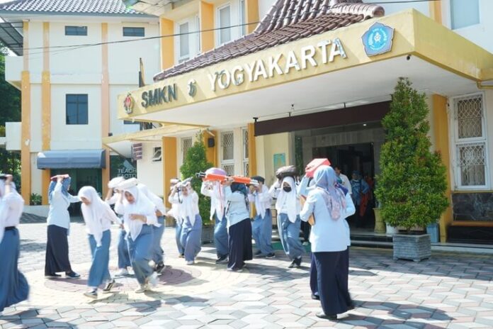 BNPB Sekolah Aman Bencana