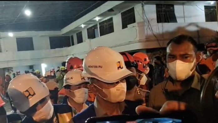 Menteri PU Ponpes Santri