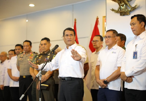 Mentan Amran Resmi Umumkan Harga Pupuk