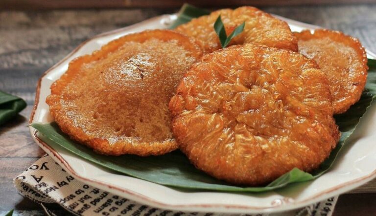 Resep Kue Cucur Gula Merah Bersarang, Manis Legit Bikin Nagih