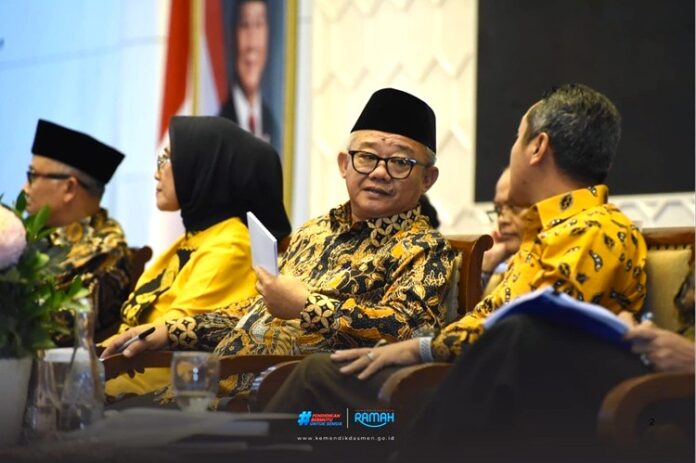 Insentif Guru Honorer