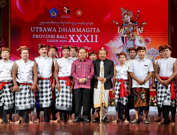 Utsawa Dharma Gita XXXII