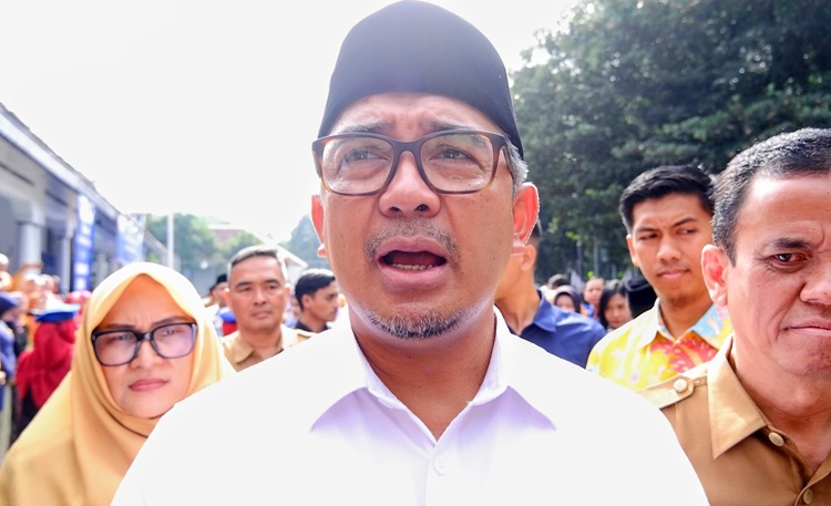 Viral! Guiding Block Trotoar di Bandung Hilang Diduga Dicuri Orang, Walikota Farhan Bakal Langsung Cek