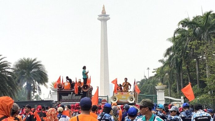 Demo Buruh Monas