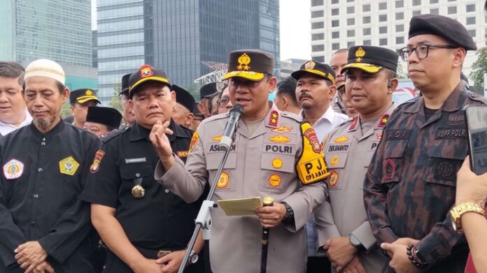 Roy Suryo Tersangka Ijazah Palsu