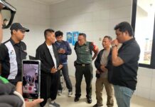 Sejumlah Masyarakat Geruduk Polsek Wonokromo