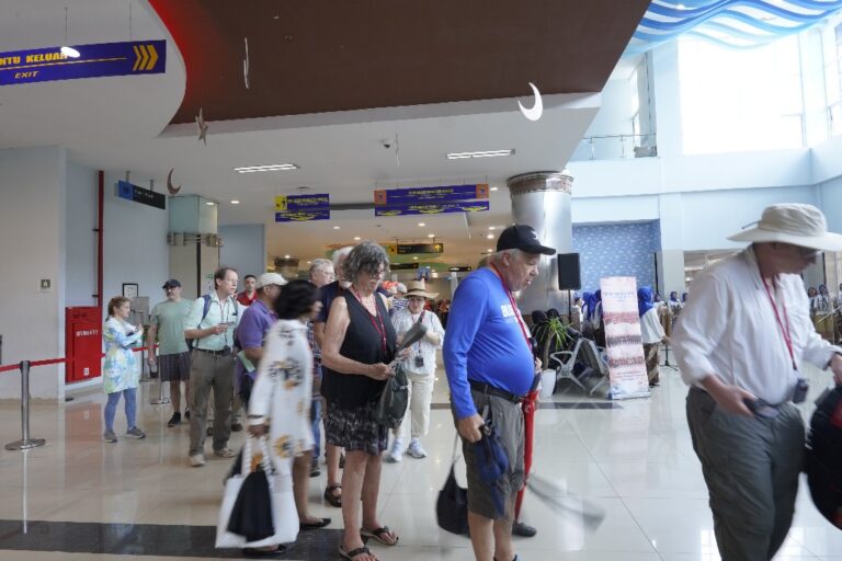 Pelindo Regional 3 Hadirkan Layanan Kelas Dunia untuk Kapal Pesiar Viking Venus di Tanjung Perak