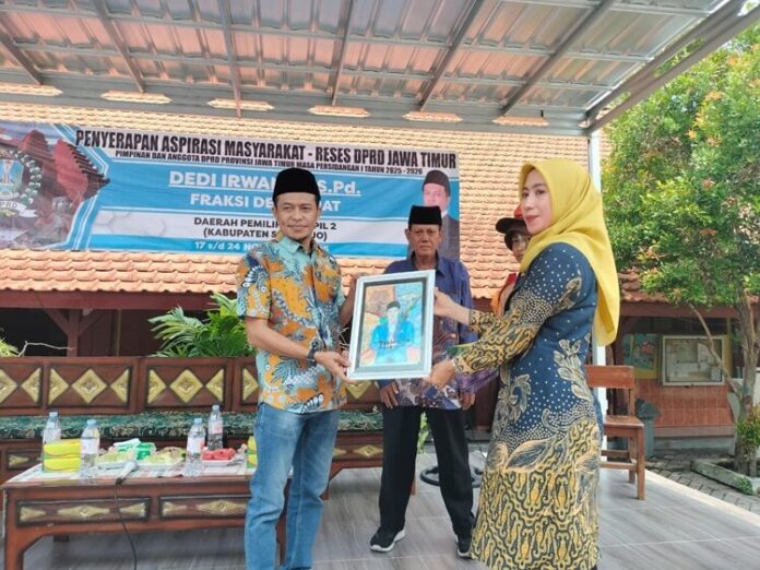 Dedi Irwansa Tanam Pohon