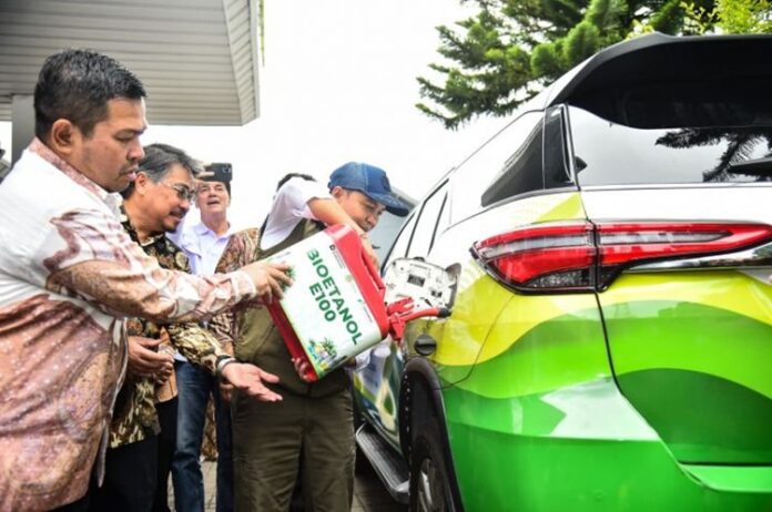 Menhut Proyek Bioetanol Aren