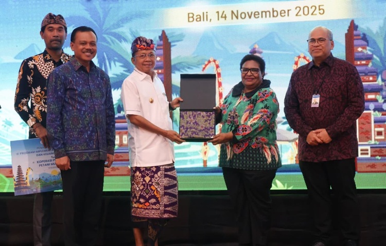 Koster TPID Hari Raya Galungan