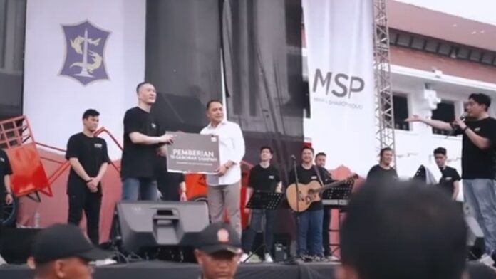 Mawar Sharon Peduli dan Polri Kerjasama Bagikan Sembako