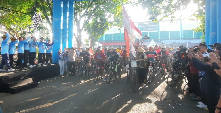 3.000 Peserta dari Jatim dan Jateng Ramaikan Gowes Jelajah Bojonegoro