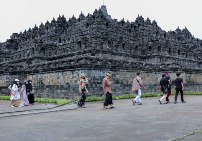 Candi Borobudur Libur Nataru