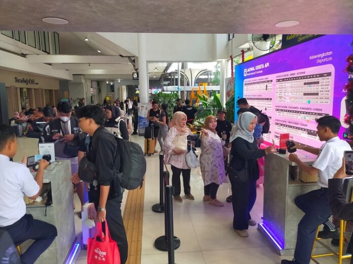 Arus Nataru Surabaya