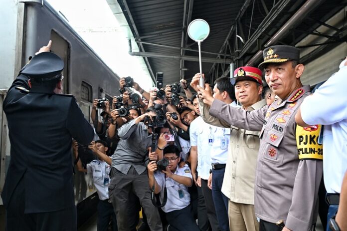 Menhub Angkutan Motor Gratis