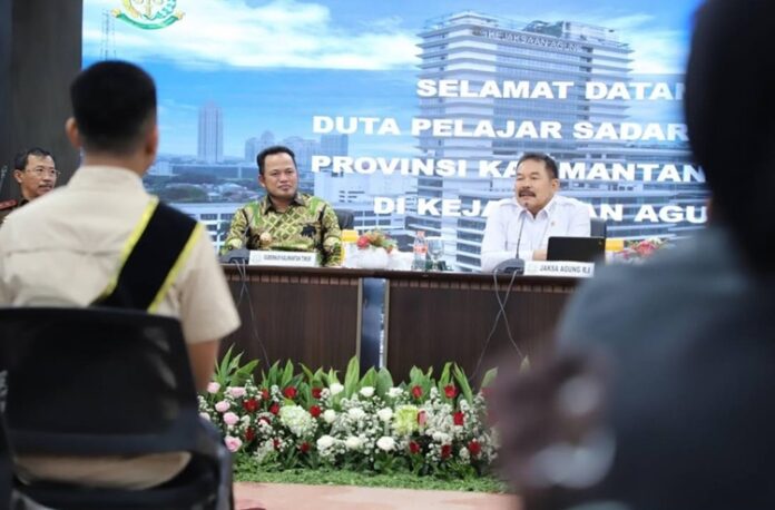 Pelajar Sadar Hukum Kaltim 2025