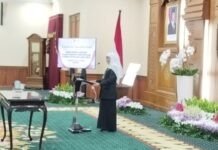 Khofifah Amanah Jabatan