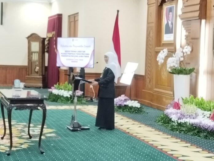 Khofifah Amanah Jabatan