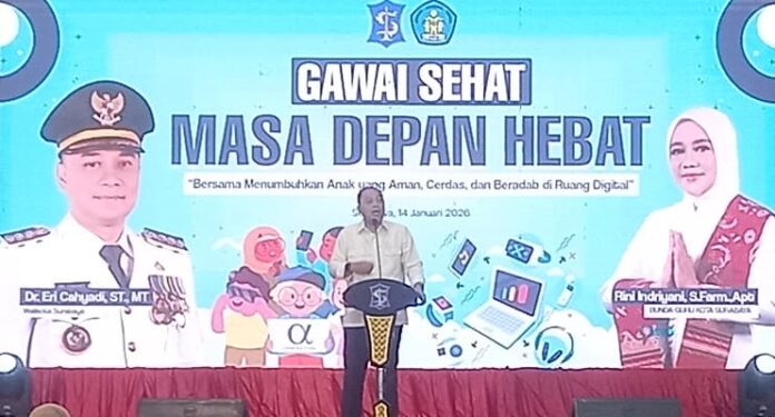 Ratusan Kepala Sekolah dan Guru di Surabaya