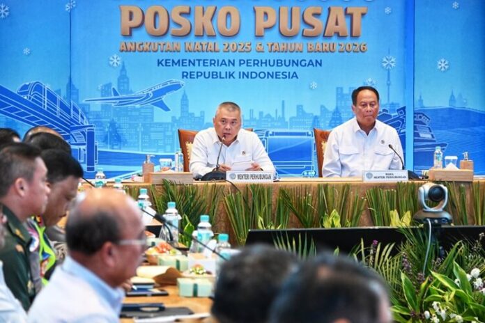 Penumpang Angkutan Umum Nataru