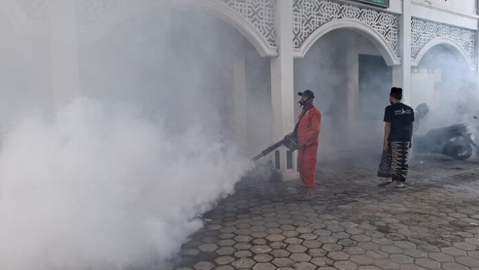 Dinkes Kota Kediri Gelar Fogging di Ponpes Al Ishlah