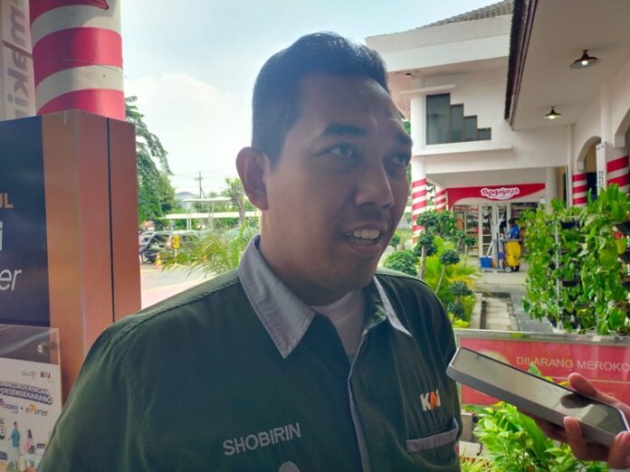 Stasiun Gubeng Nataru