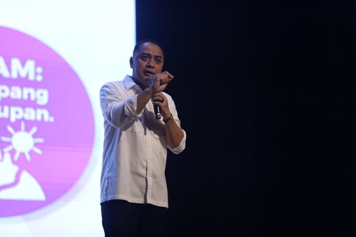 Walikota Surabaya Biaya Seragam