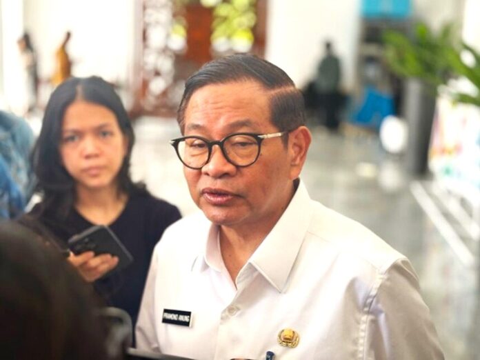 Lapangan Padel Perumahan