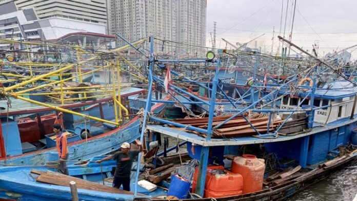 Kapal Nelayan Muara Angke