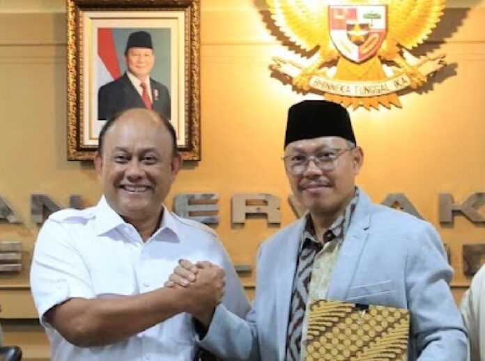 Senator Ahmad Nawardi