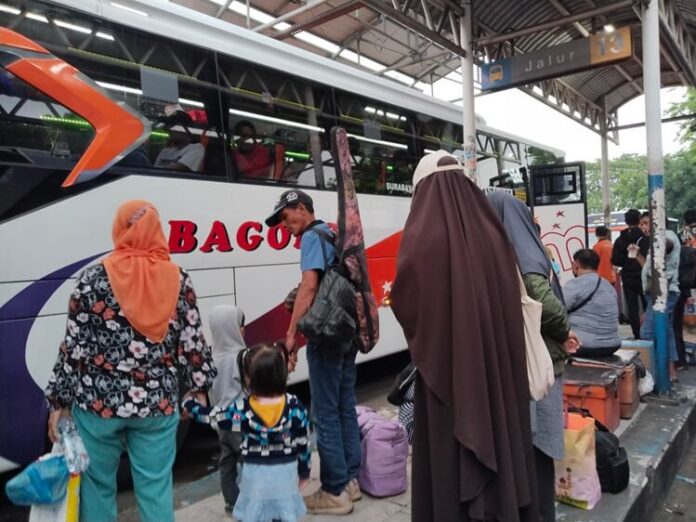 Terminal Purabaya Mudik
