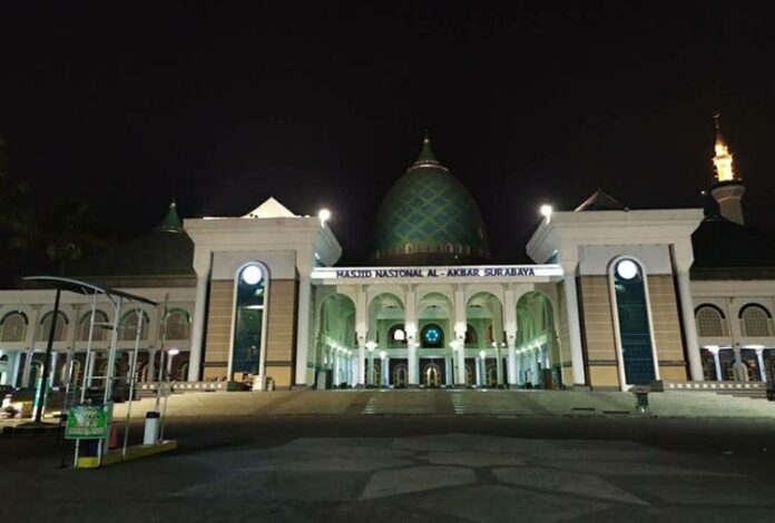 Masjid Al Akbar Surabaya