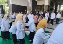 Khofifah ASN Pelayanan Publik