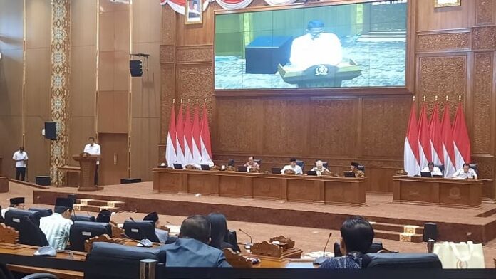 Bupati Usulkan 5 Raperda dalam Rapat Paripurna