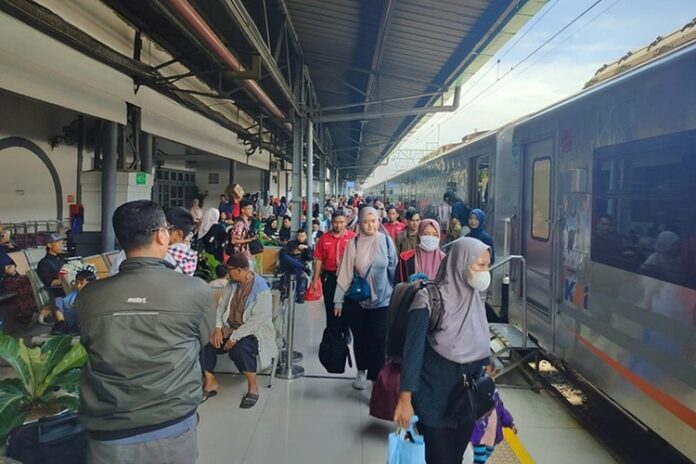 Tiket Kereta Mudik Lebaran