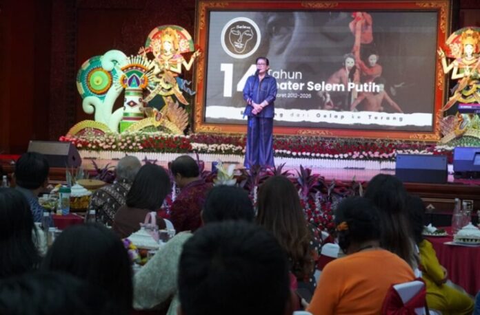 Putri Koster Hari Teater