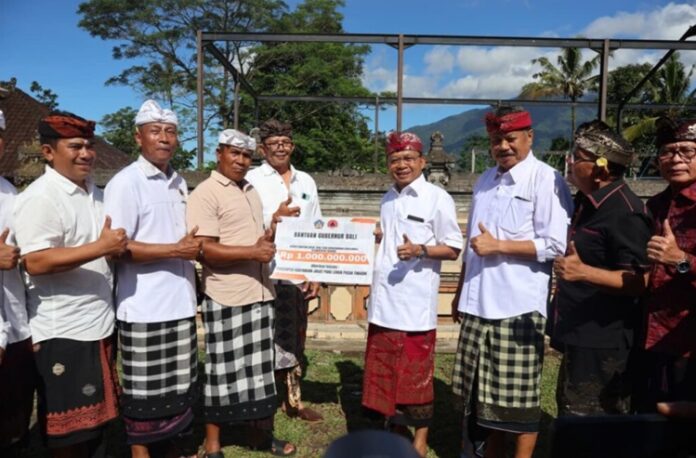 Pura Luhur Pucak Tinggah