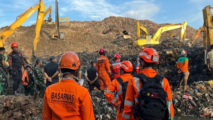 TPST Bantargebang Longsor