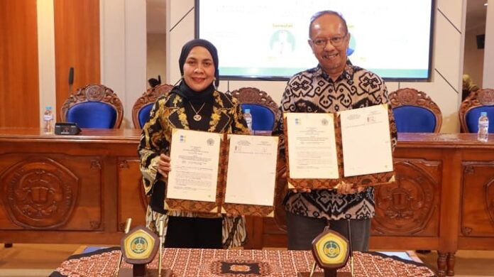 Unitomo dan Badan Keahlian DPR RI Tandatangani MoU