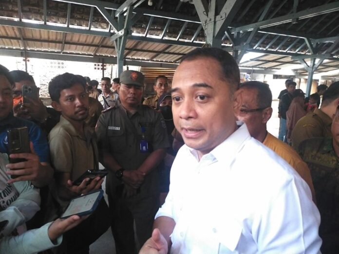 Pasar Tumpah Surabaya