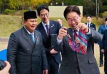 Diplomasi Anabul Prabowo Lee