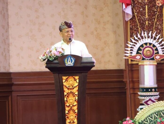 Gubernur Koster Organisasi Adat