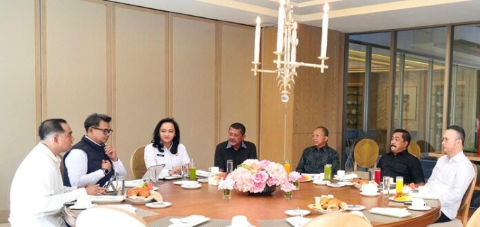 Menteri Imipas Koster