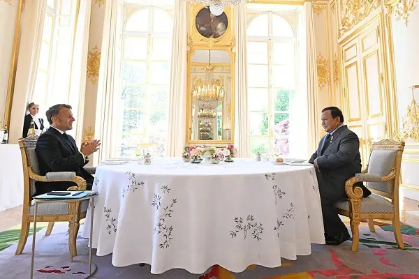 Presiden Prabowo Subianto dan Presiden Emmanuel Macron