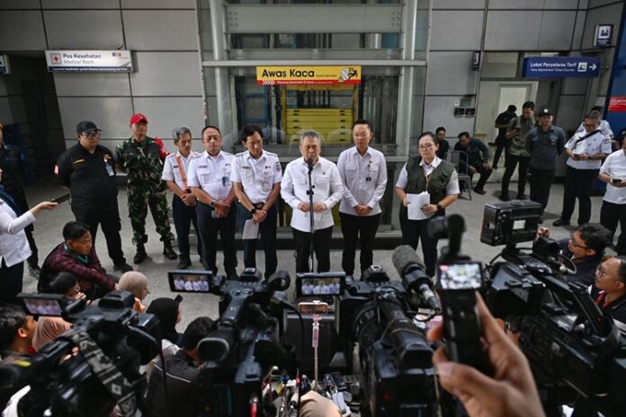 Menhub Stasiun Bekasi Timur